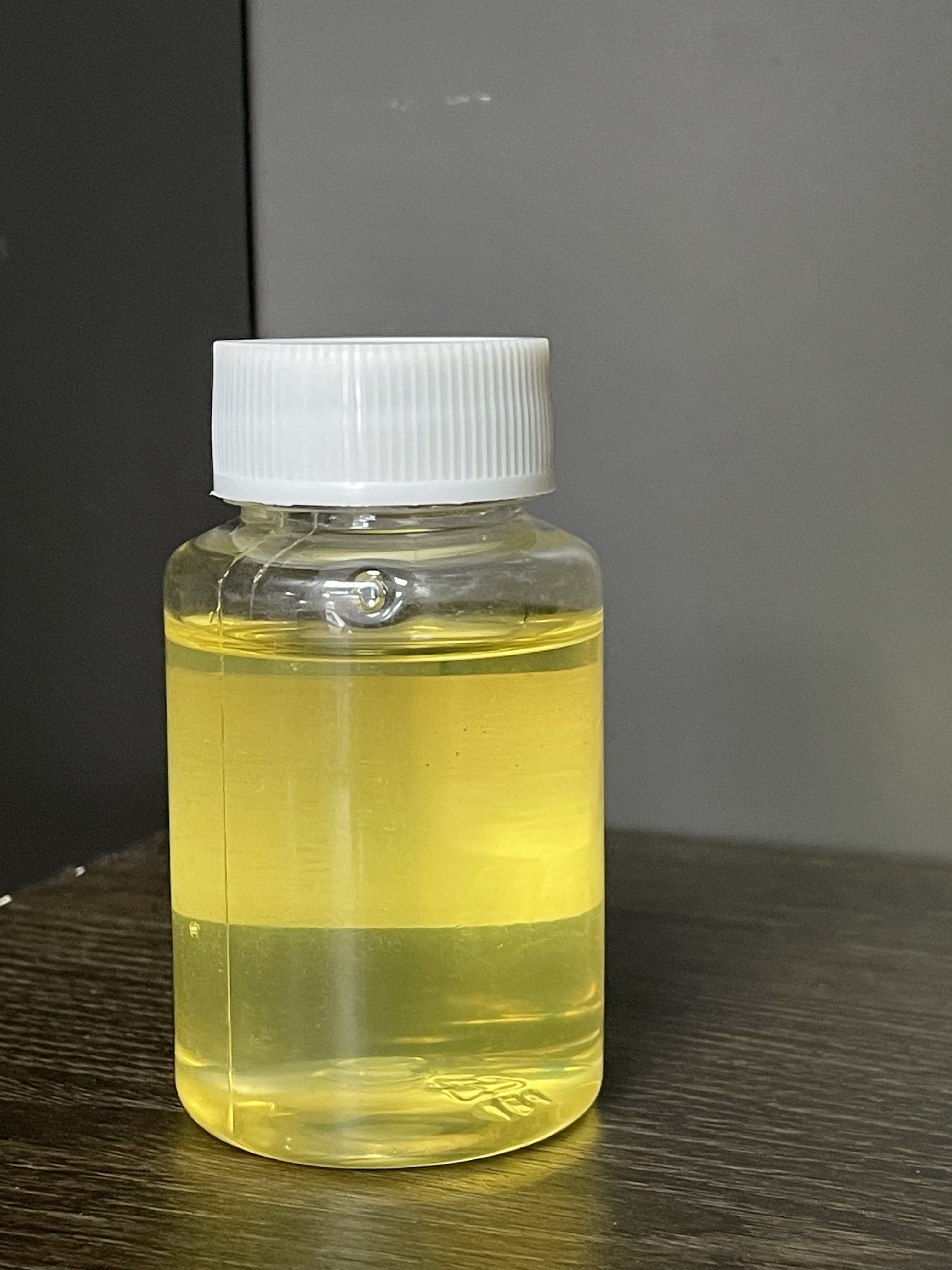 아민 -HCA ™ P-650 아미노 종결 폴리 테일 테인 체인 익스텐더